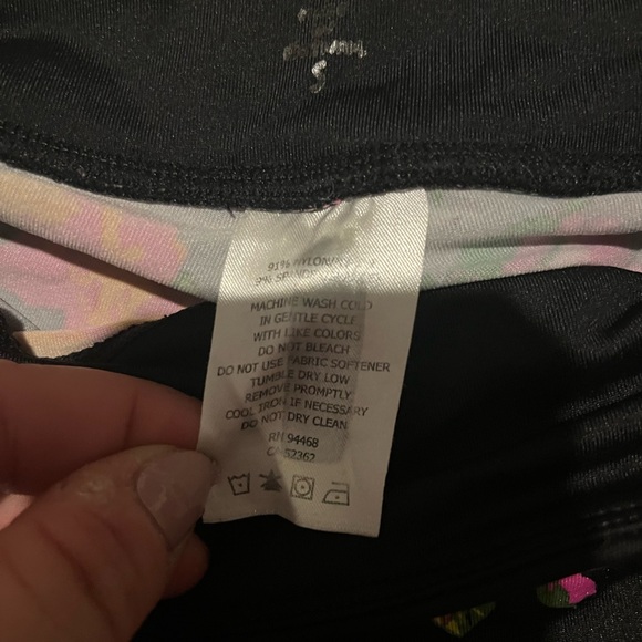 Betsey Johnson leggings crop small floral 908 - Picture 4 of 4